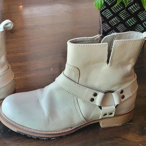 Vintage Foundry Co. "Morgan"  boots